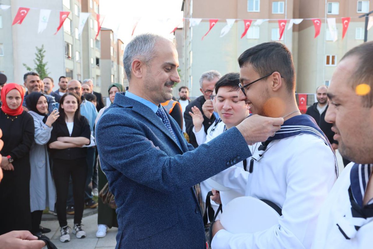 Çayırova’nın özel askerlerine kına gecesi