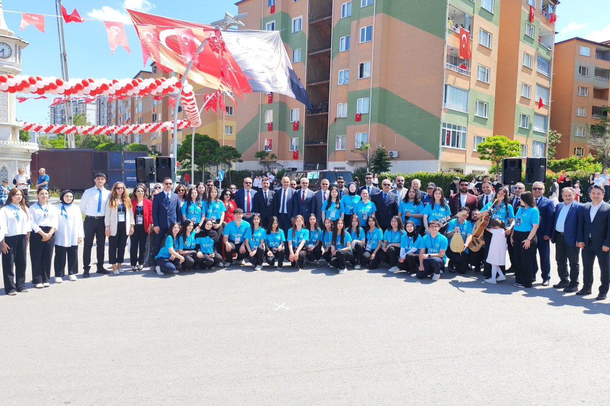 Çayırova’da 19 Mayıs coşkusu