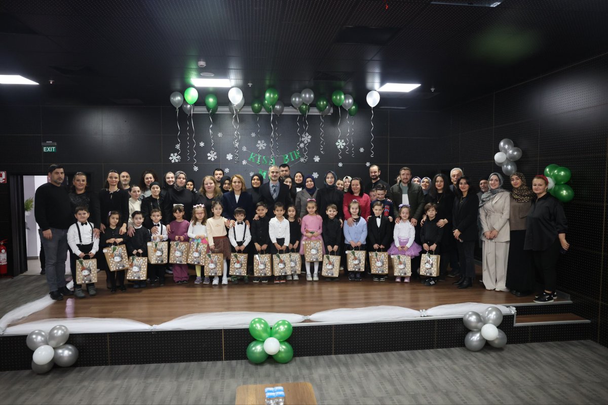 Çocuk kulüplerinde karne coşkusu