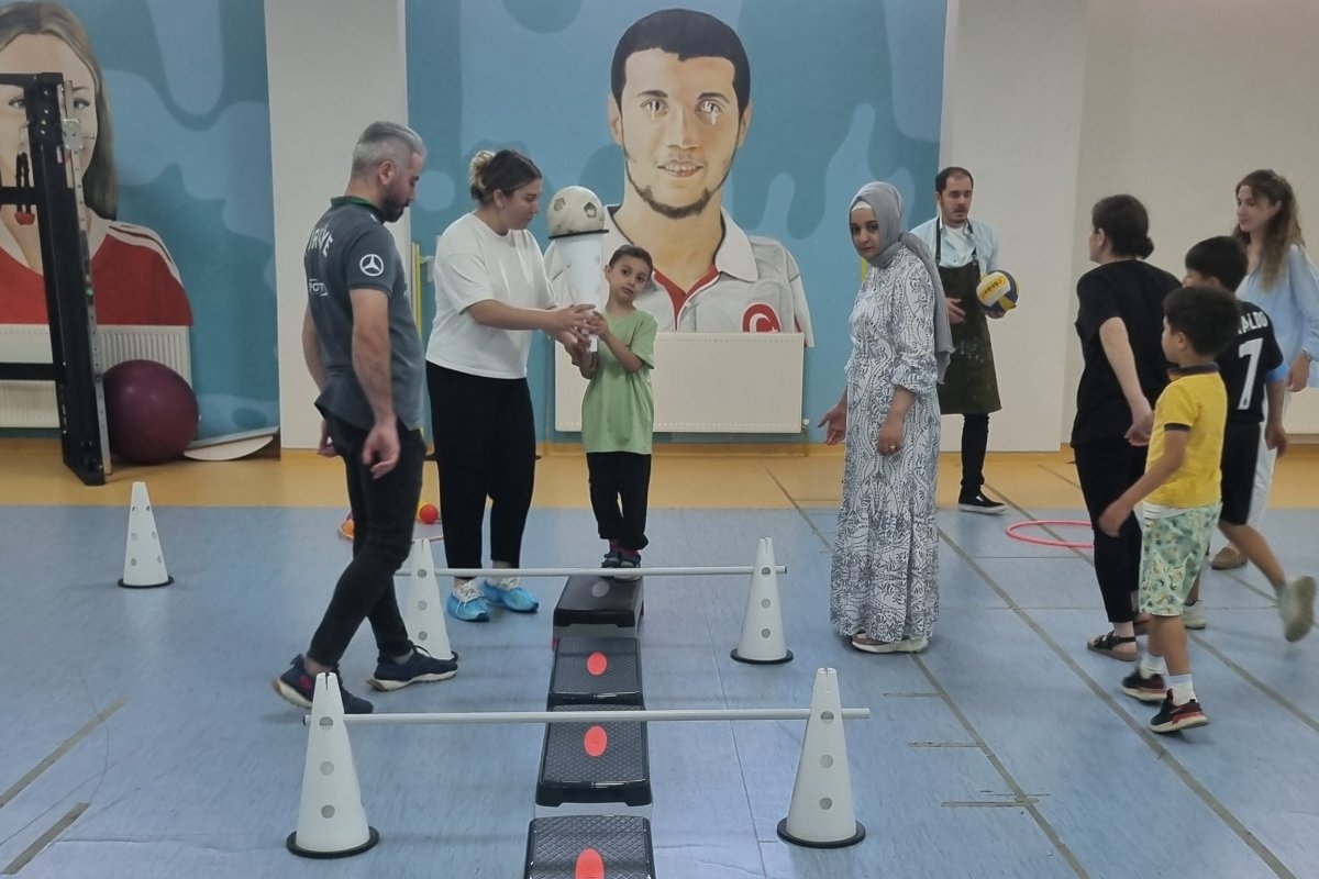 Çayırova’da engelsiz yaz etkinlikleri sürüyor