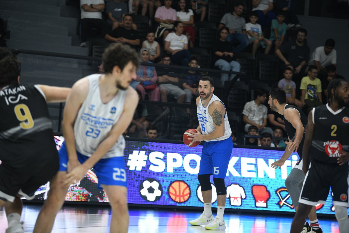 Çayırova Belediyesi’nden farklı prova