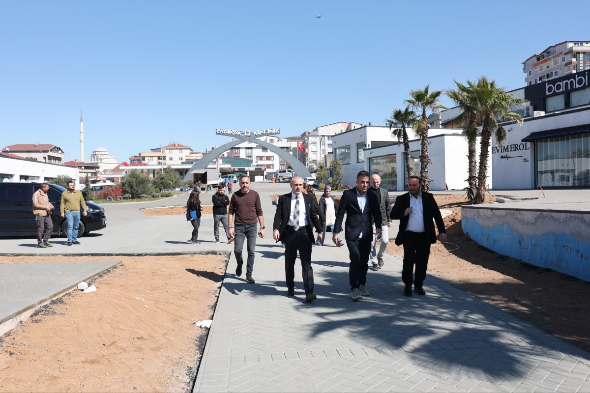 Çiftçi, Kent Park ve Fatih Sultan Mehmet Parkı'ndaki revizyon çalışmalarını inceledi   