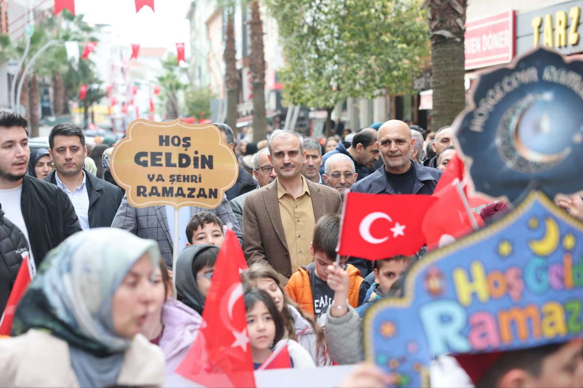 Çayırova’da Ramazan coşkuyla karşılandı