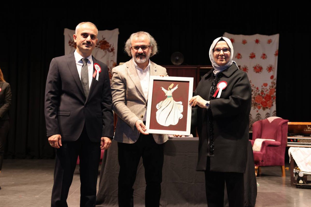 Çayırovalı özel bireylerden kitap günlerine özel çalışma