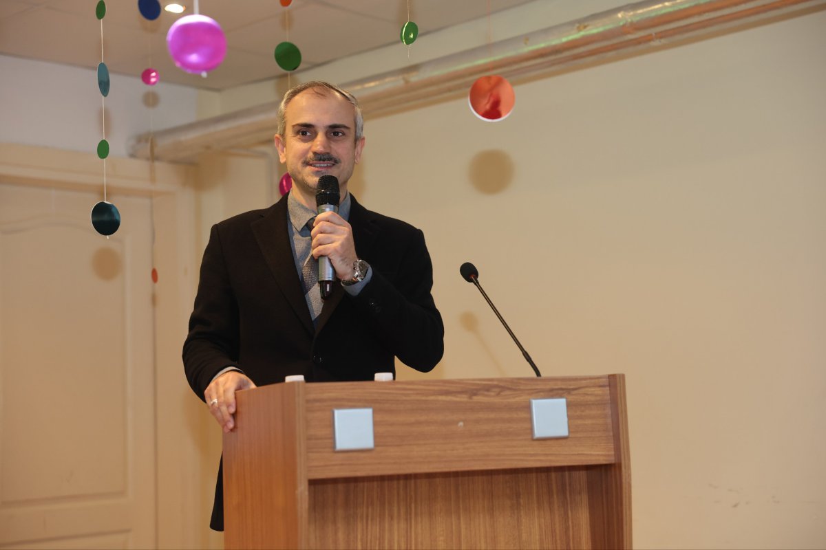 Çayırovalı öğrenciler karne heyecanı yaşadı