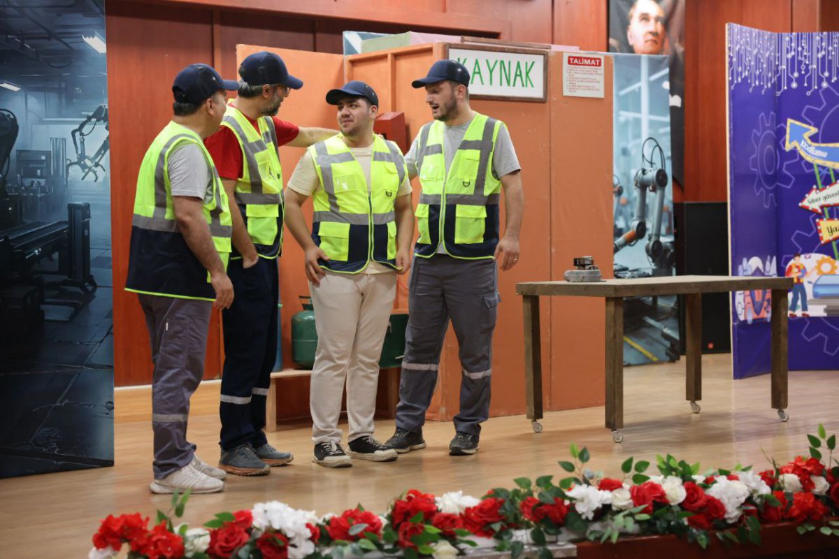  Meslek lisesinin önemi tiyatro oyunuyla anlatıldı 