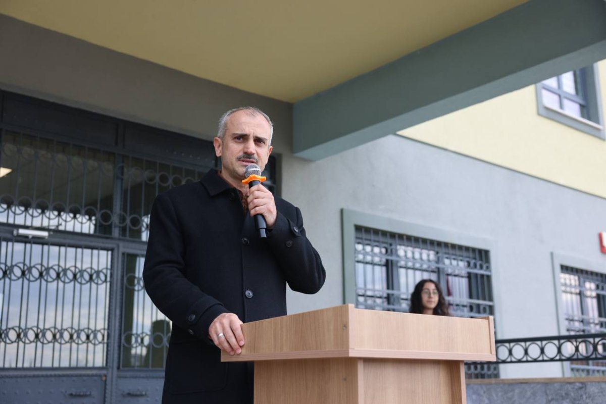 Çayırova’da fidanlar toprakla buluştu