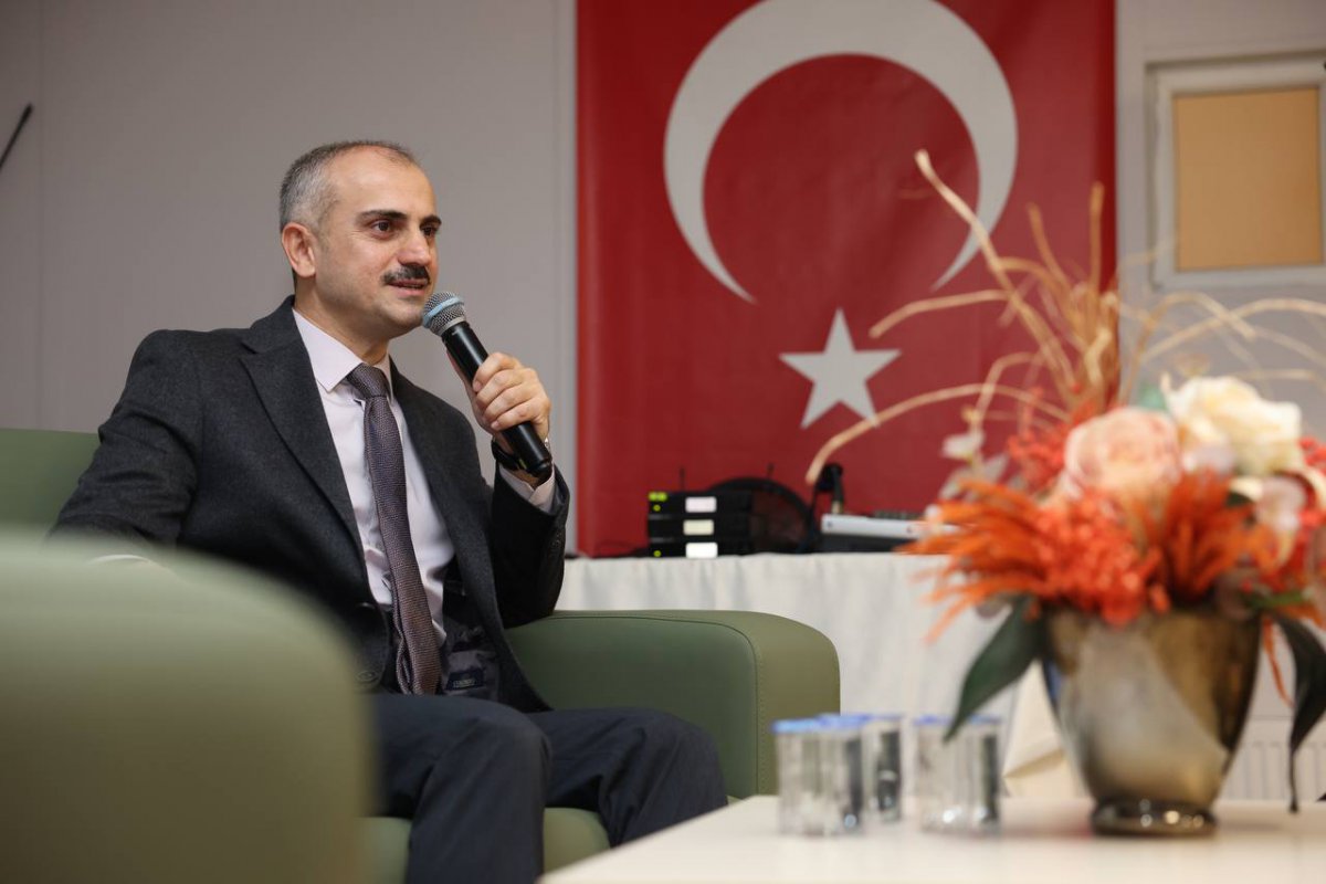 Çiftçi, Fevzi Çakmak Lisesi’ndeki gençlerle bir araya geldi