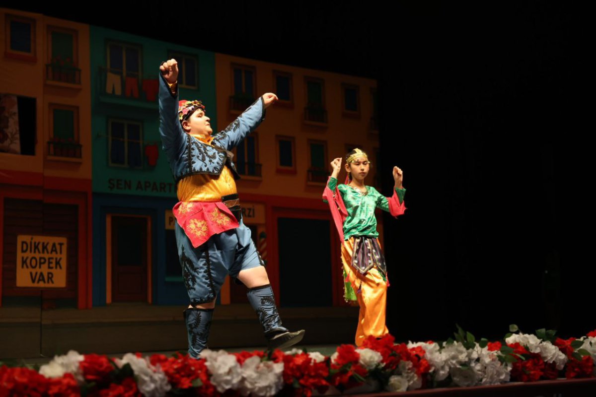 Çayırovalı özel bireyler büyük alkış aldı