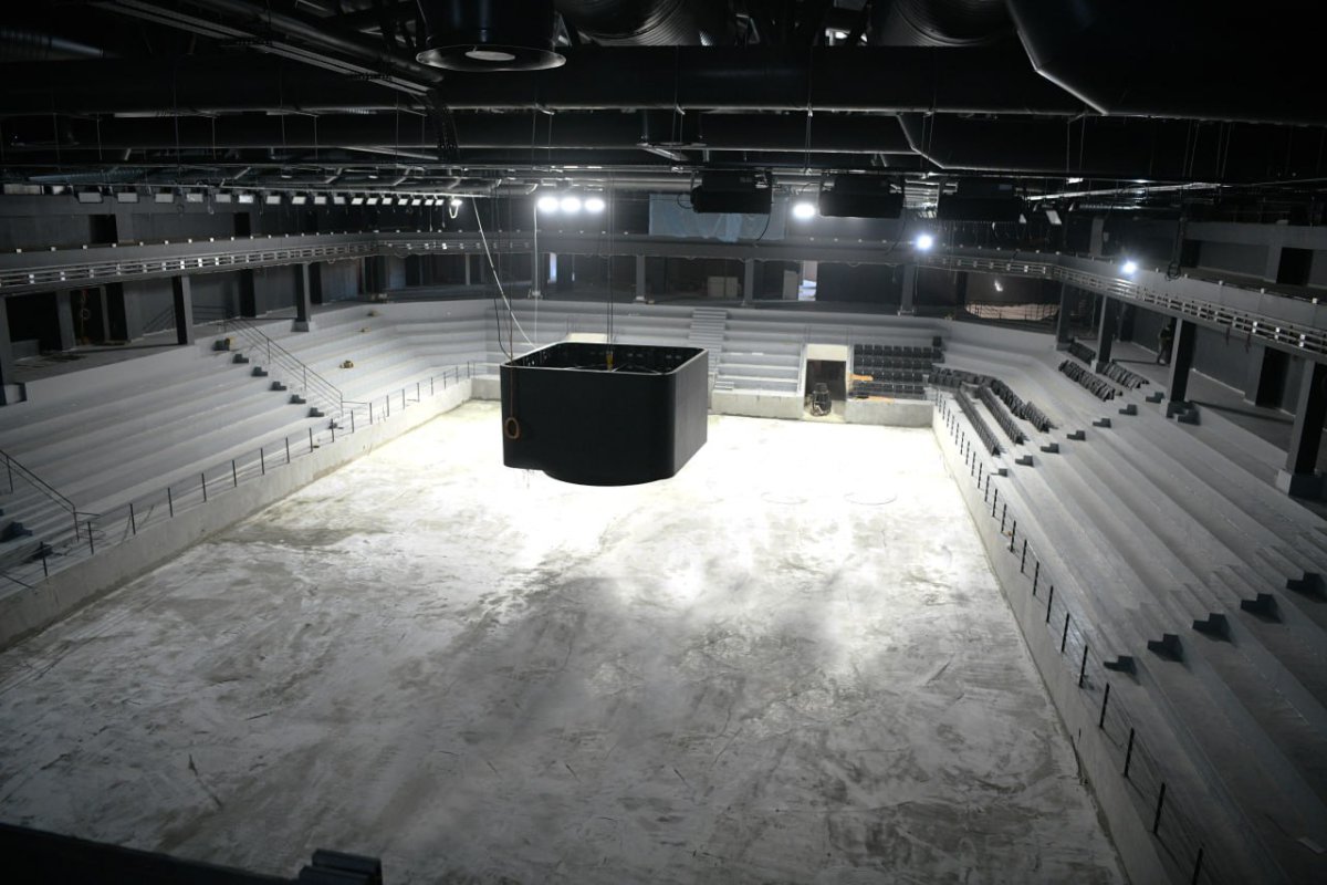 Kapalı Spor Salonu ve Sporcu Fabrikası’nda koltuk montajı başladı