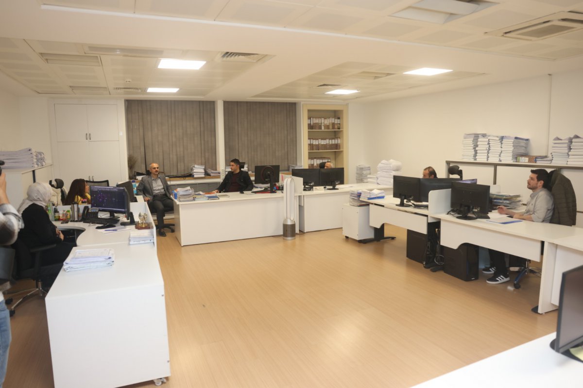 Çiftçi, mesai arkadaşlarına kolaylıklar diledi