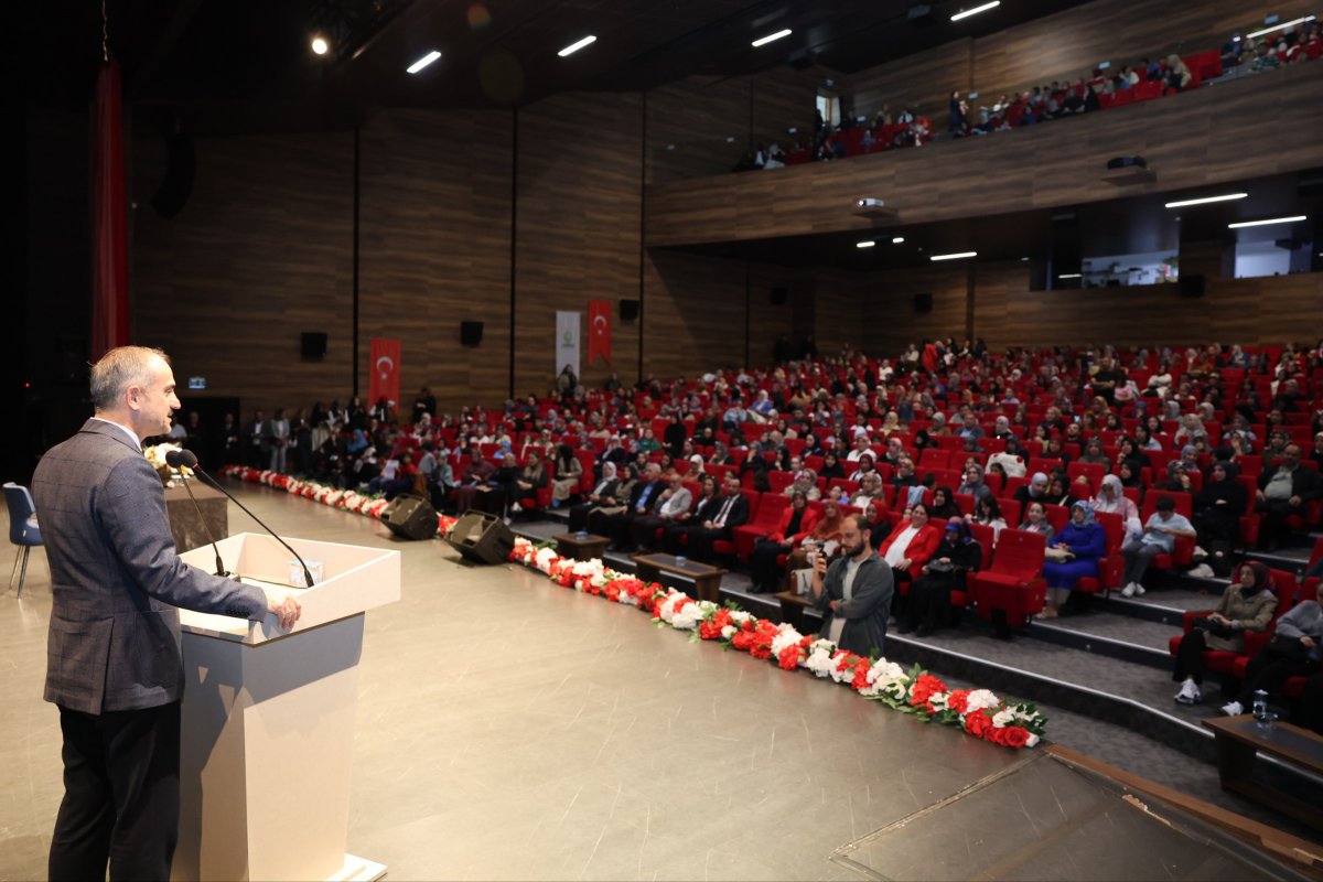 Saliha Erdim’den nezaket ve iyi insan olmak üzerine söyleşi