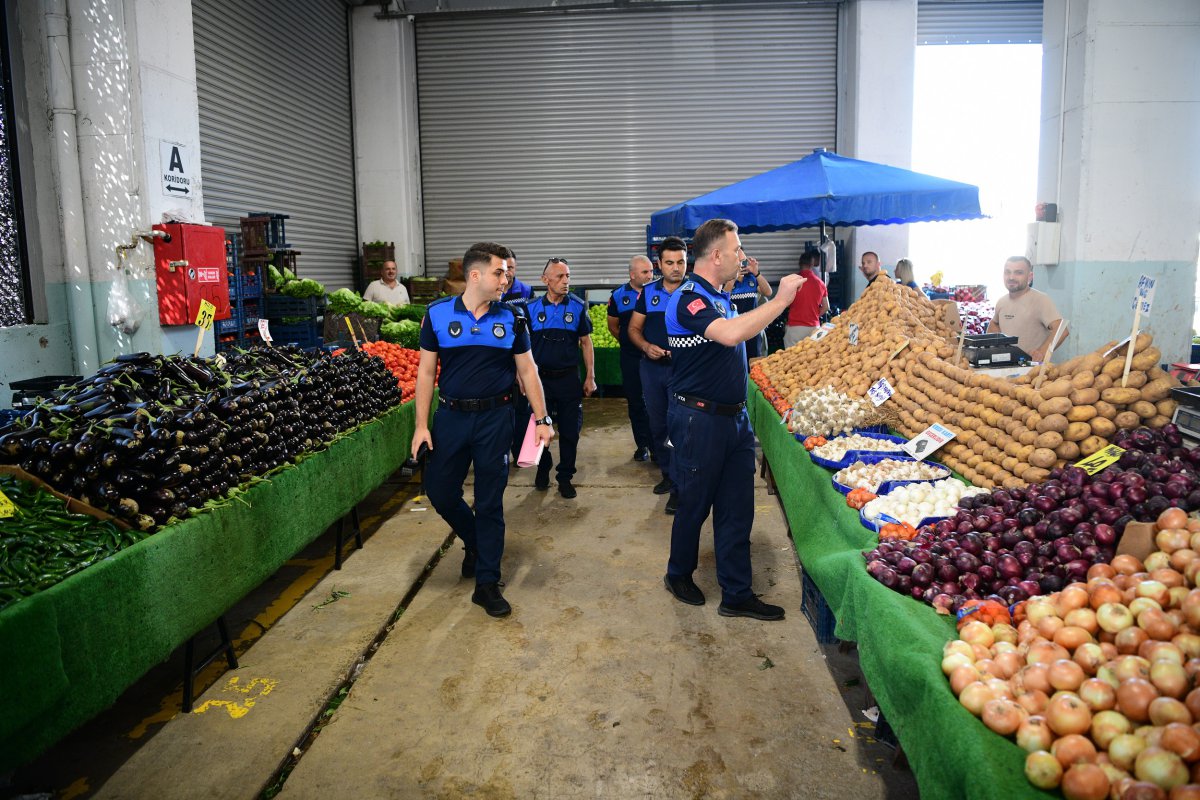 Çayırova Zabıtası’ndan pazar denetimi