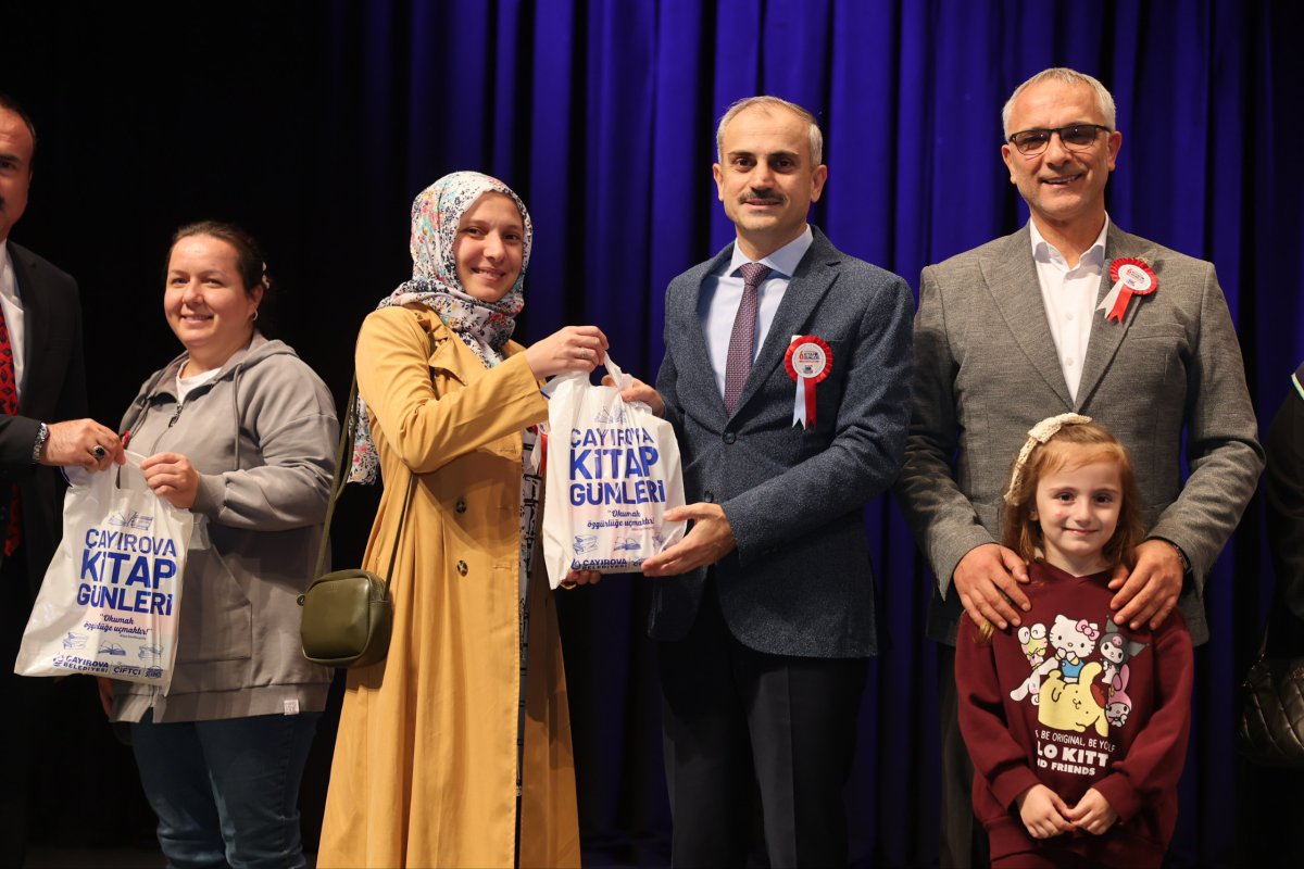 6. Çayırova Kitap Günleri, kapılarını açtı