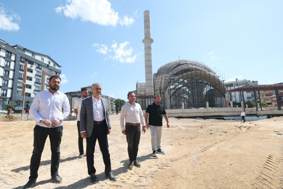 Çiftçi, “Kent meydanı, Çayırova’mızın çehresini değiştirecek”