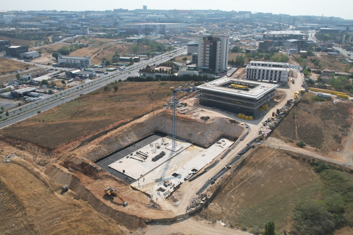 Çayırova’da projeler hızla yükseliyor