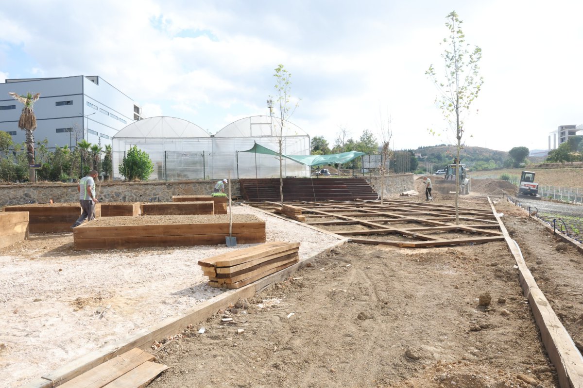 Başkan Çiftçi, Bahçem Çayırova projesini inceledi