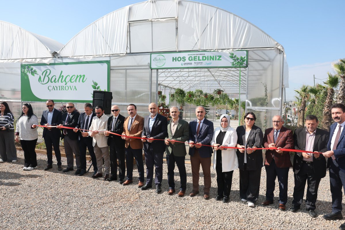 Bahçem Çayırova’nın kurdelesi kesildi