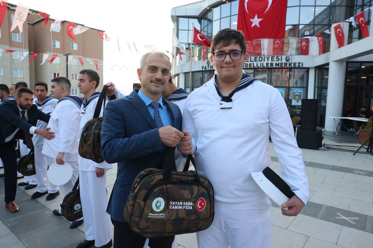 Çayırova’nın özel askerlerine kına gecesi