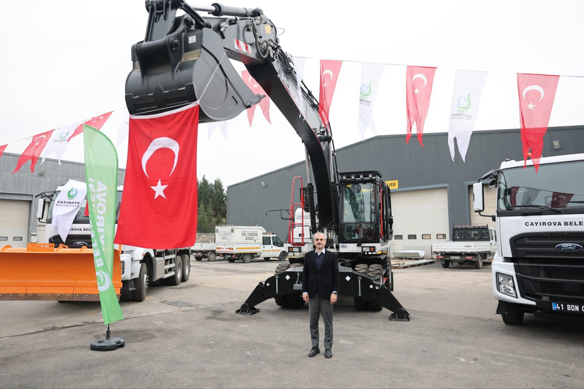 Çiftçi, “İş makineleri filomuzu güçlendirmeye devam ediyoruz”