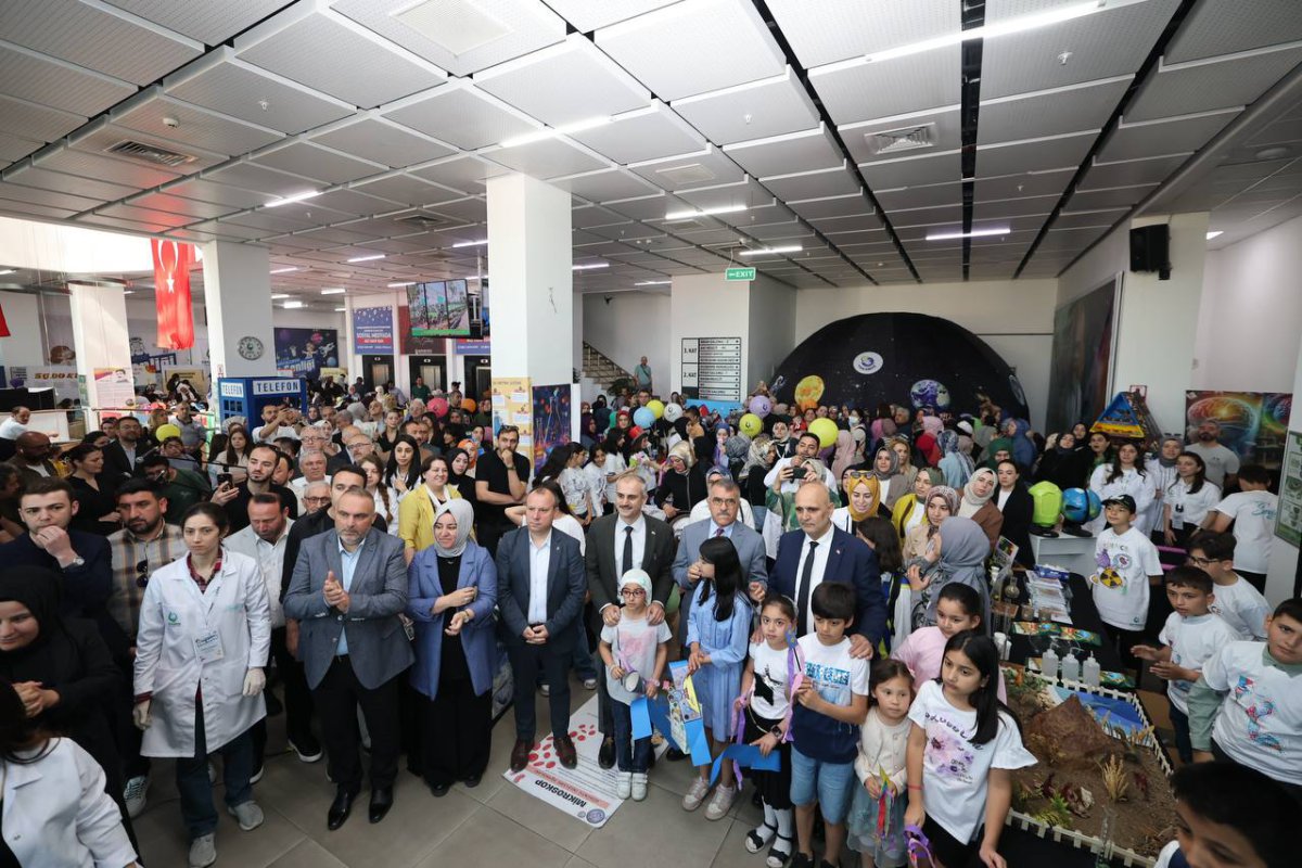 Çayırova Belediyesi Bilim Şenliği kapılarını açtı
