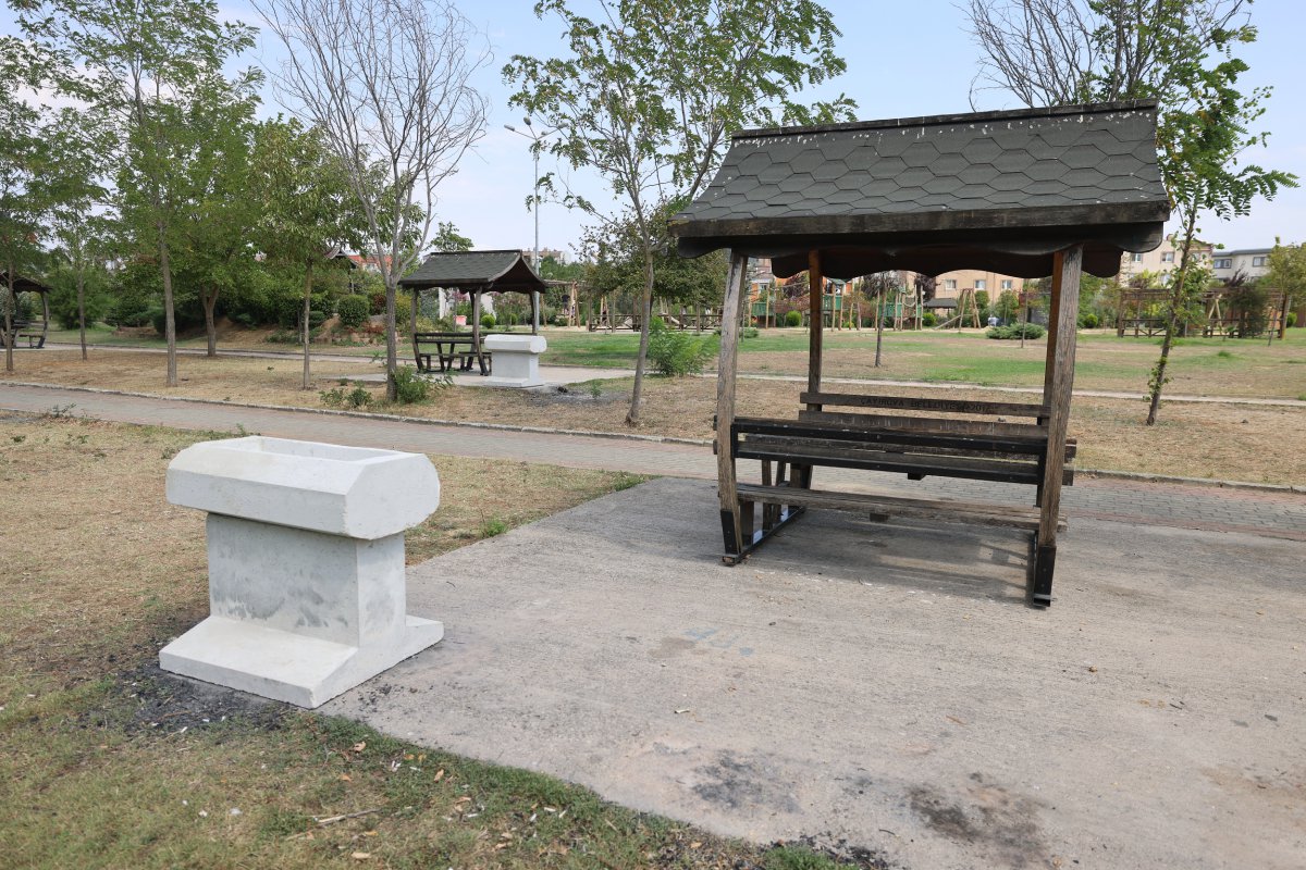 Park ve Bahçeler ekiplerinden çevre düzenleme çalışmaları