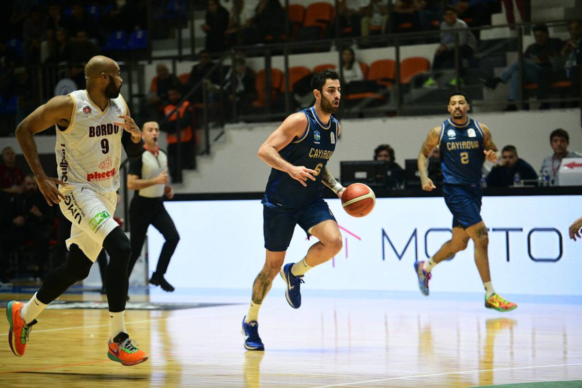 Çayırova Belediyesi, altıncı maçından da galibiyetle ayrıldı