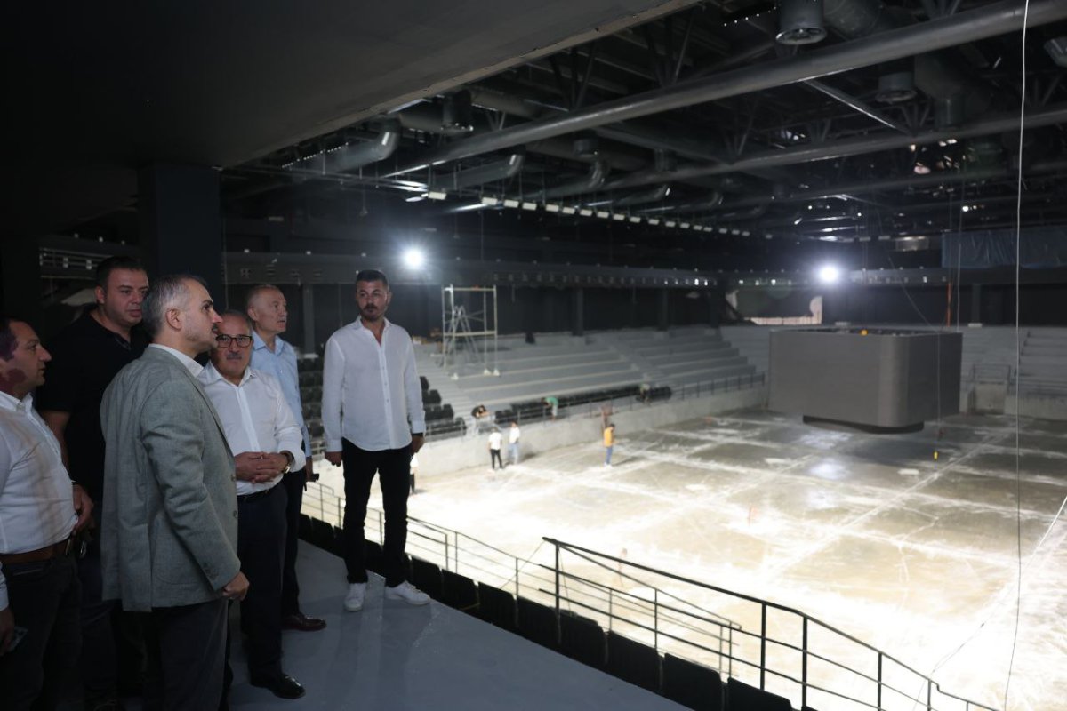 Çiftçi, yapımı devam eden projeleri inceledi