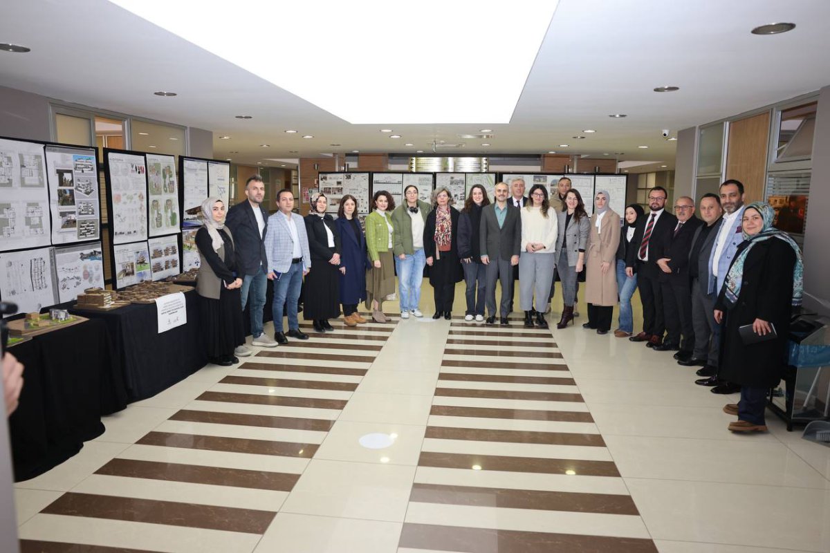 Geleceğin mimarlarının fikirleri, Çayırova Belediyesi’nde sergileniyor