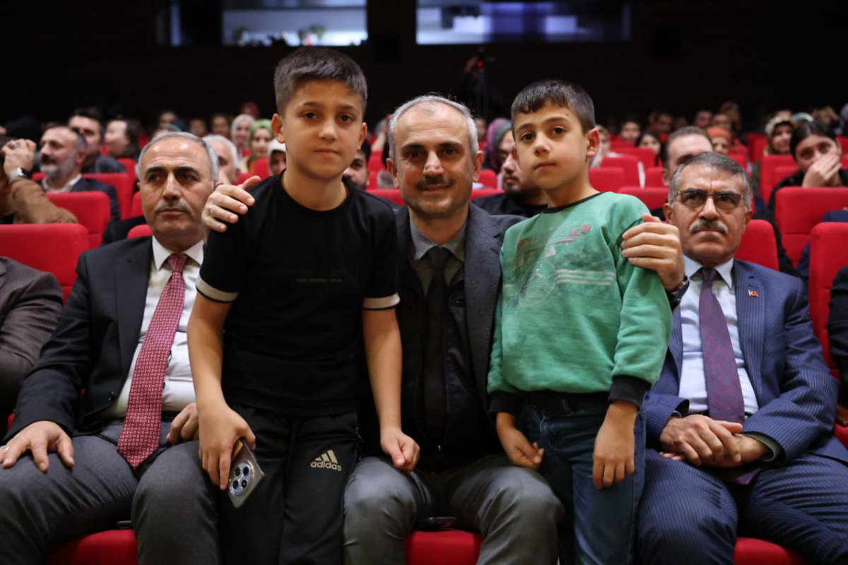 Çayırovalı özel bireyler büyük alkış aldı