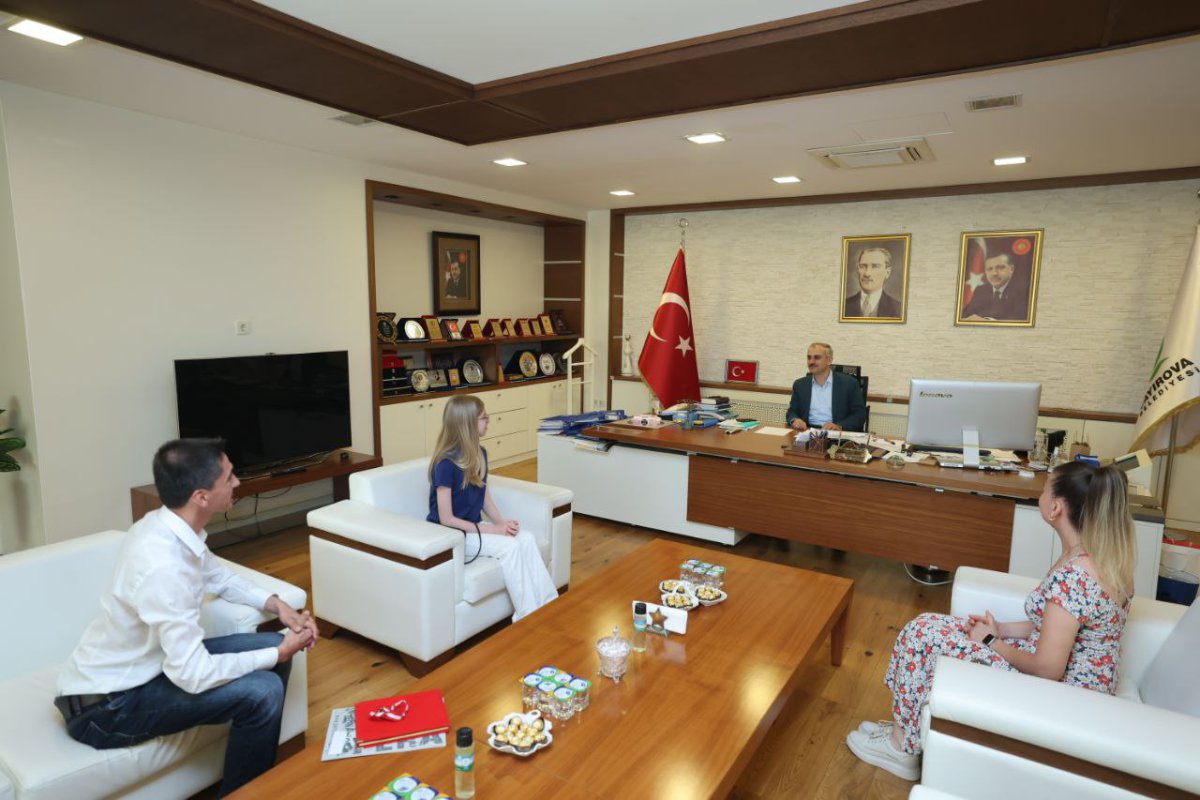 Çiftçi, geleceğin büyük piyanistini ağırladı