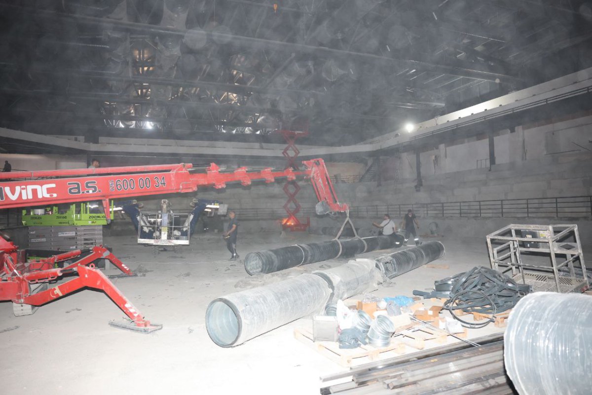 Çiftçi, spor salonu ve sporcu fabrikasındaki çalışmaları inceledi