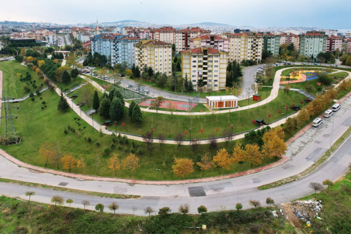 Cumhuriyet Mahallesi Millet Bahçesi